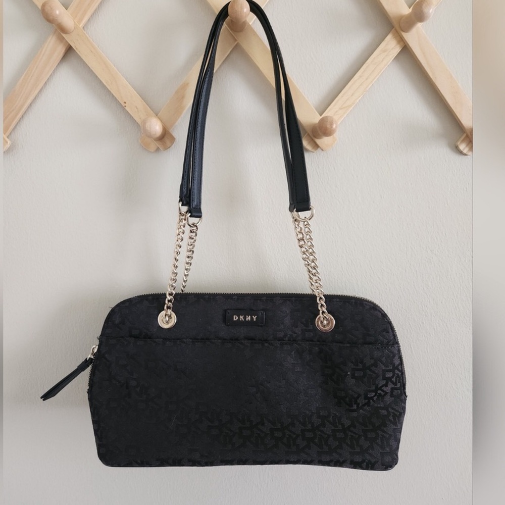 DKNY Bryant Shoulder Bag